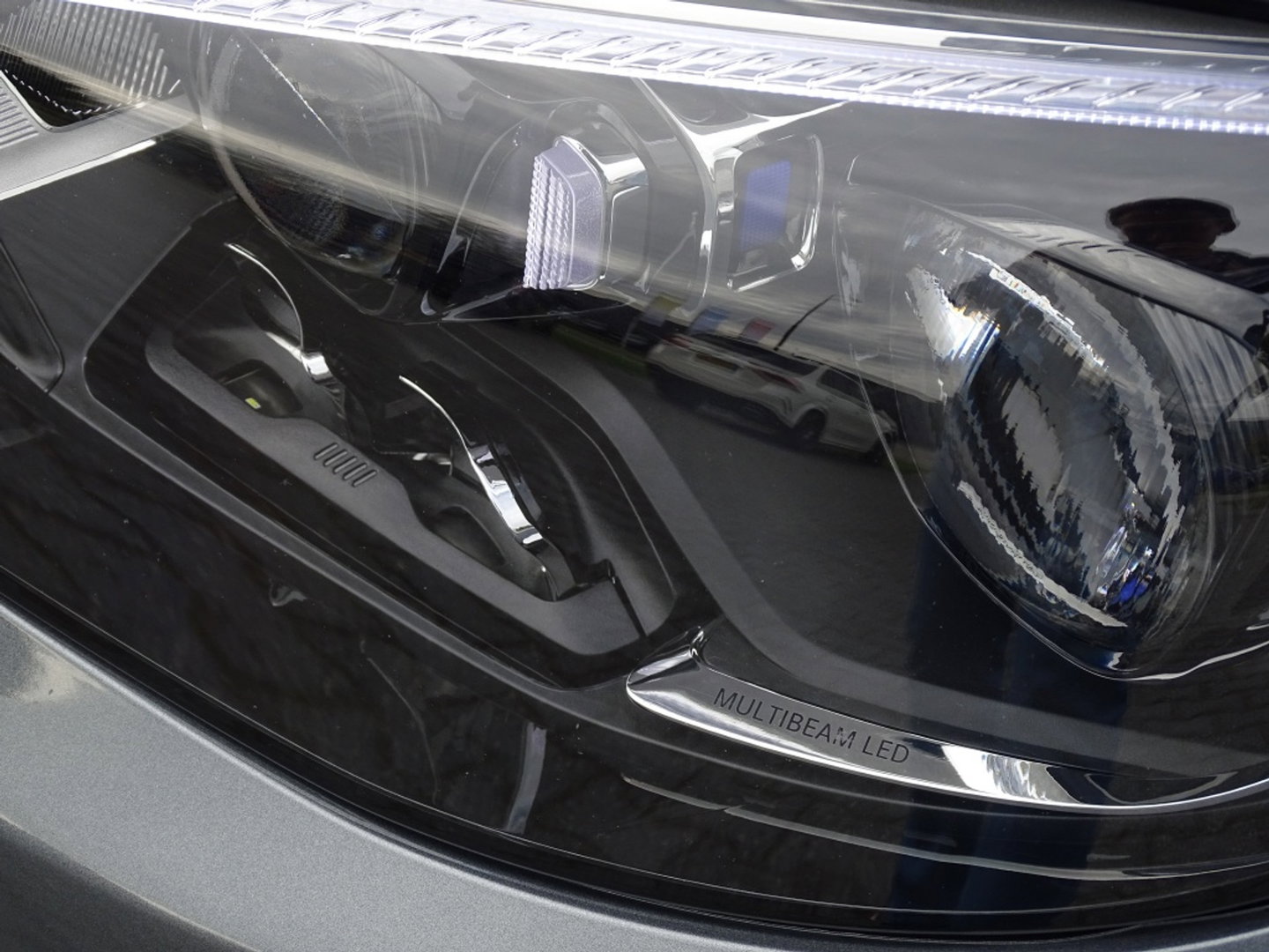 Mercedes-Benz E-Klasse Estate 200 automaat / AMG pakket / Burmester / 360° camera / LED