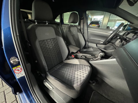 Volkswagen Taigo 1.0 TSI R-Line Keyless|Camera|ACC|Stoelverwarming