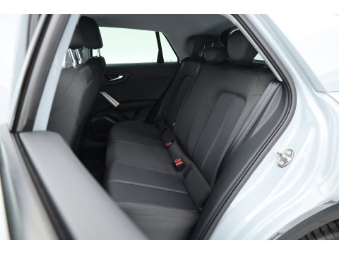 Audi Q2 30 TFSI Business Line | RIJKLAAR!! | Adapt. Cruise | Navi By App | CarPlay | Cruise | Stoelverw. | Camera | Airco