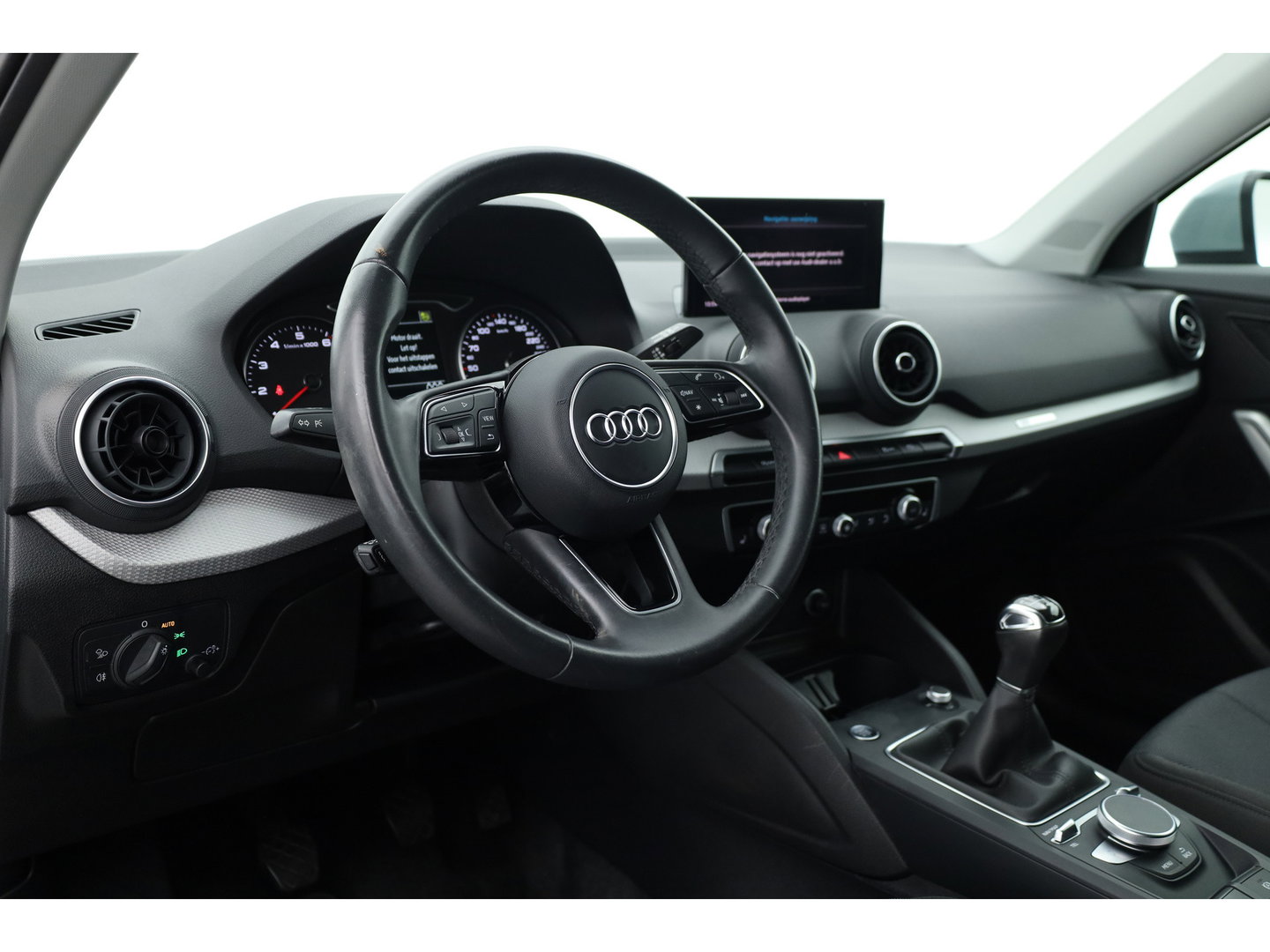 Audi Q2 30 TFSI Business Line | RIJKLAAR!! | Adapt. Cruise | Navi By App | CarPlay | Cruise | Stoelverw. | Camera | Airco