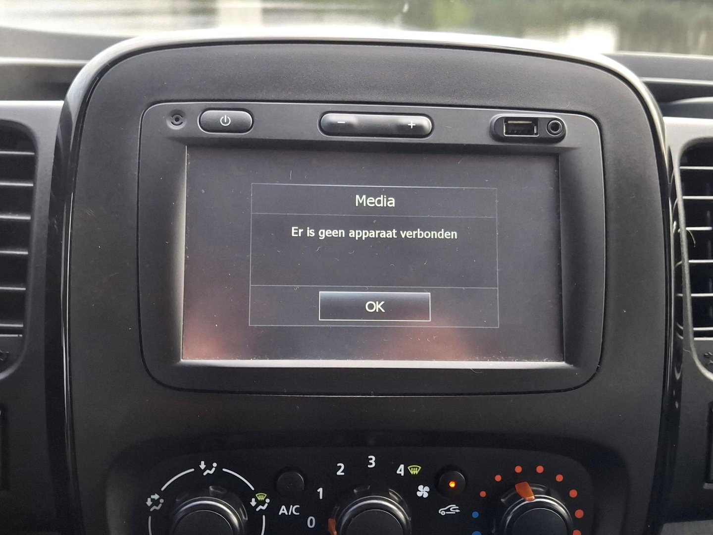 Opel Vivaro 1.6 CDTI L2H1 DC 125PK | LEDER | 5P | CRUISE | AIRCO | RUIME BUS