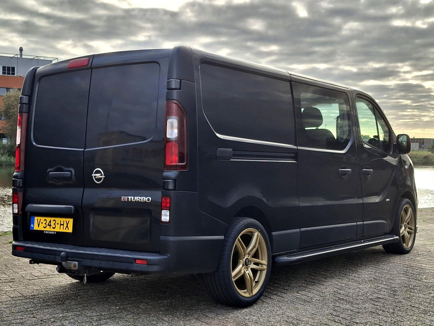 Opel Vivaro 1.6 CDTI L2H1 DC 125PK | LEDER | 5P | CRUISE | AIRCO | RUIME BUS