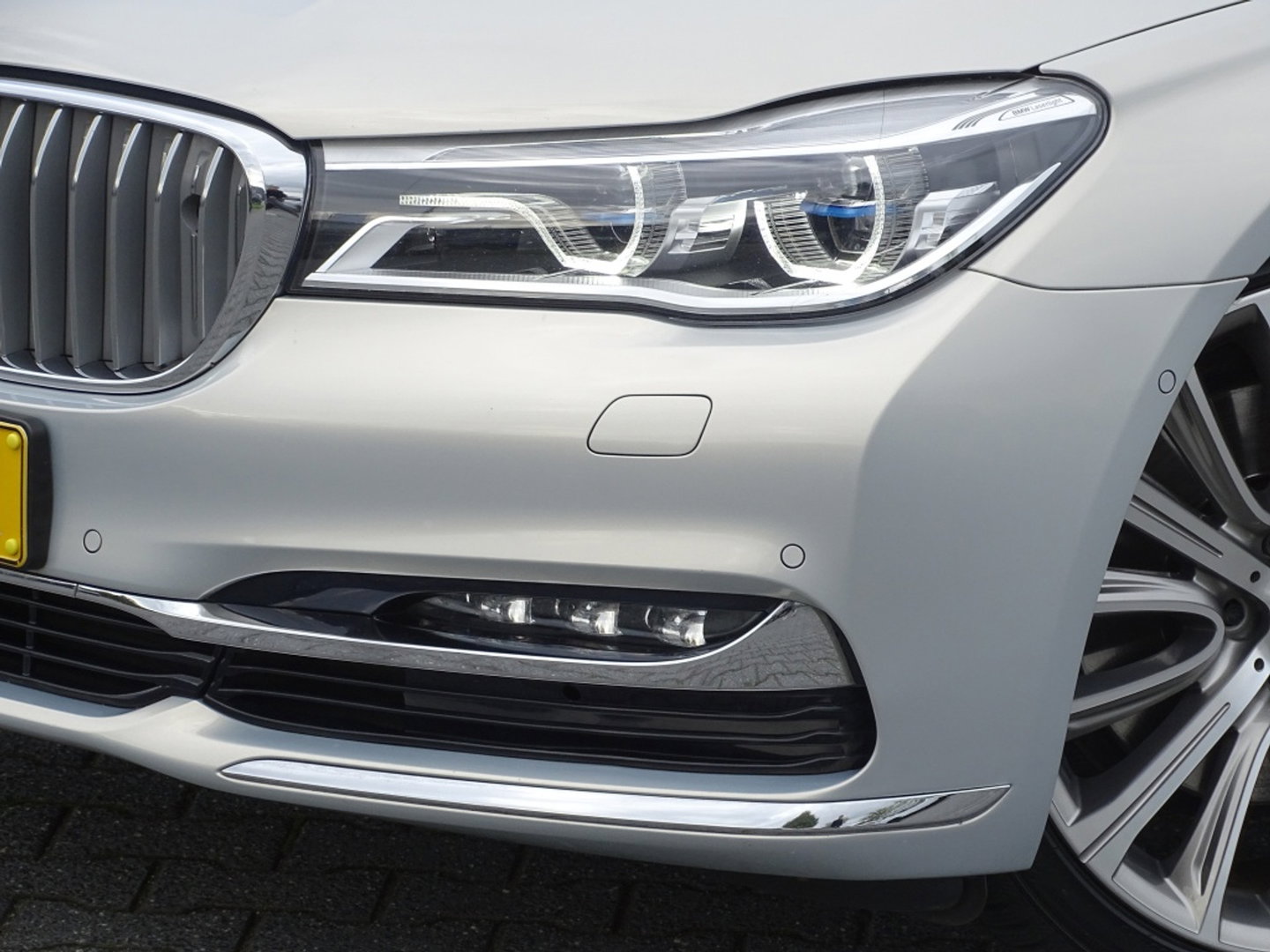 BMW 7 Serie 740e Lang 326PK / VIP / Bowers & Wilkins / Skylounge / *NAP*