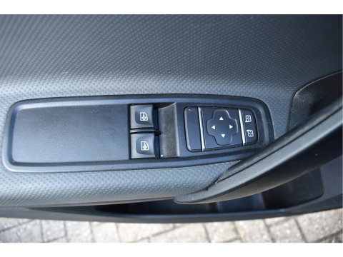 Mercedes-Benz Citan 113 L1 Pro | AUTOMAAT |BETIMMERING | NAVIGATIEPAKKET | PARKEERPAKKET| ZELF NIEUW GELEVERD ,BOEKJES,NAP EN ONDERHOUDSHISTORIE