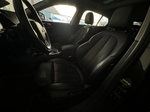 BMW 1-serie 120i High Executive Pano|Stoelverwarming|Cruise Control