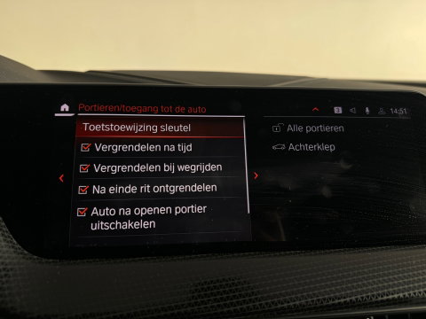 BMW 1-serie 120i High Executive Pano|Stoelverwarming|Cruise Control
