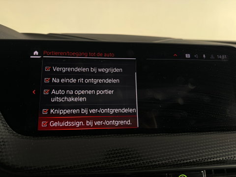 BMW 1-serie 120i High Executive Pano|Stoelverwarming|Cruise Control