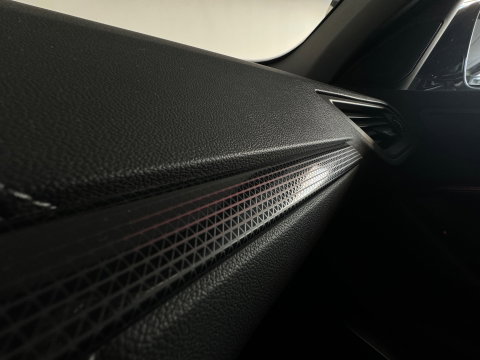 BMW 1-serie 120i High Executive Pano|Stoelverwarming|Cruise Control
