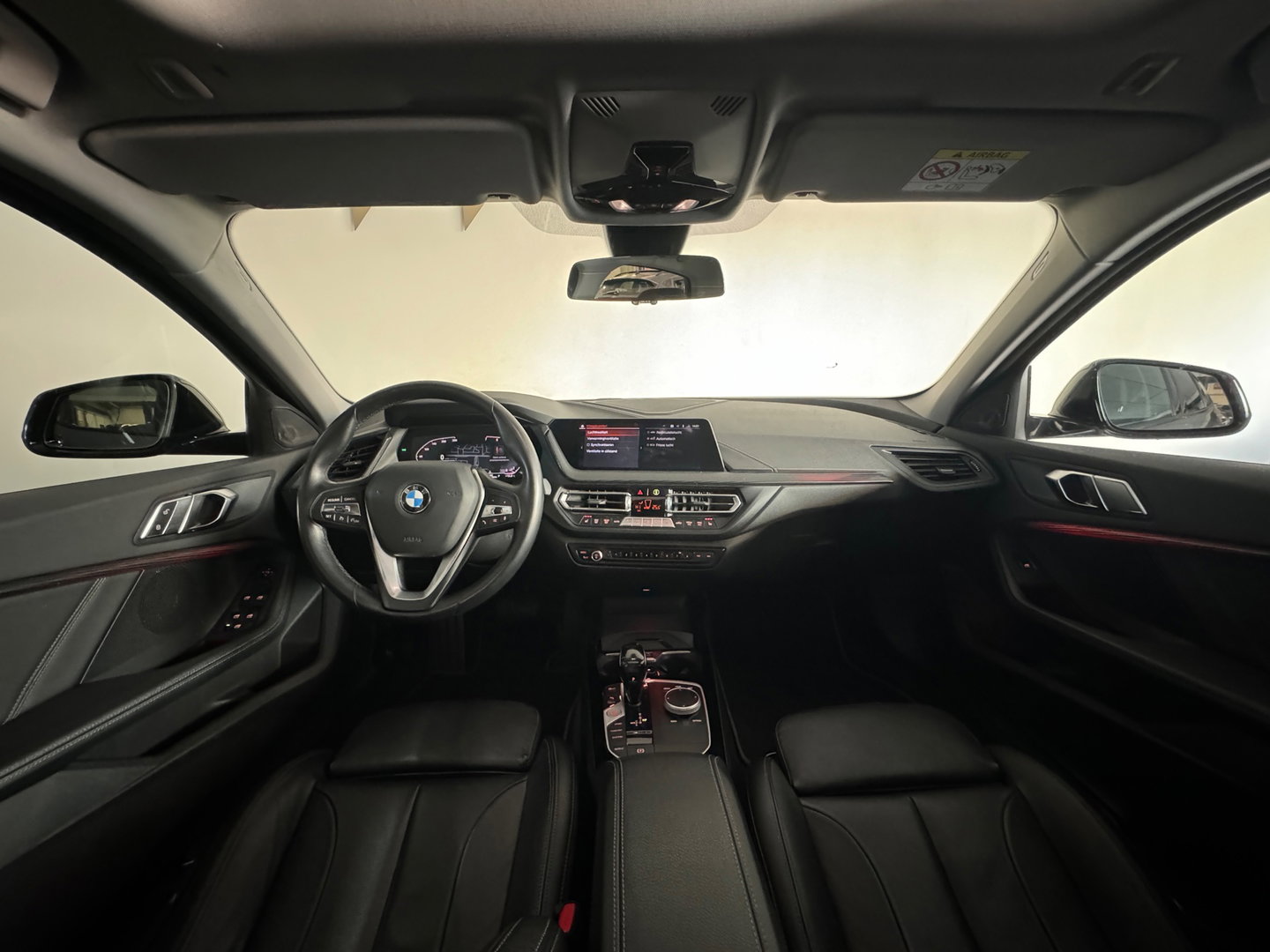 BMW 1-serie 120i High Executive Pano|Stoelverwarming|Cruise Control