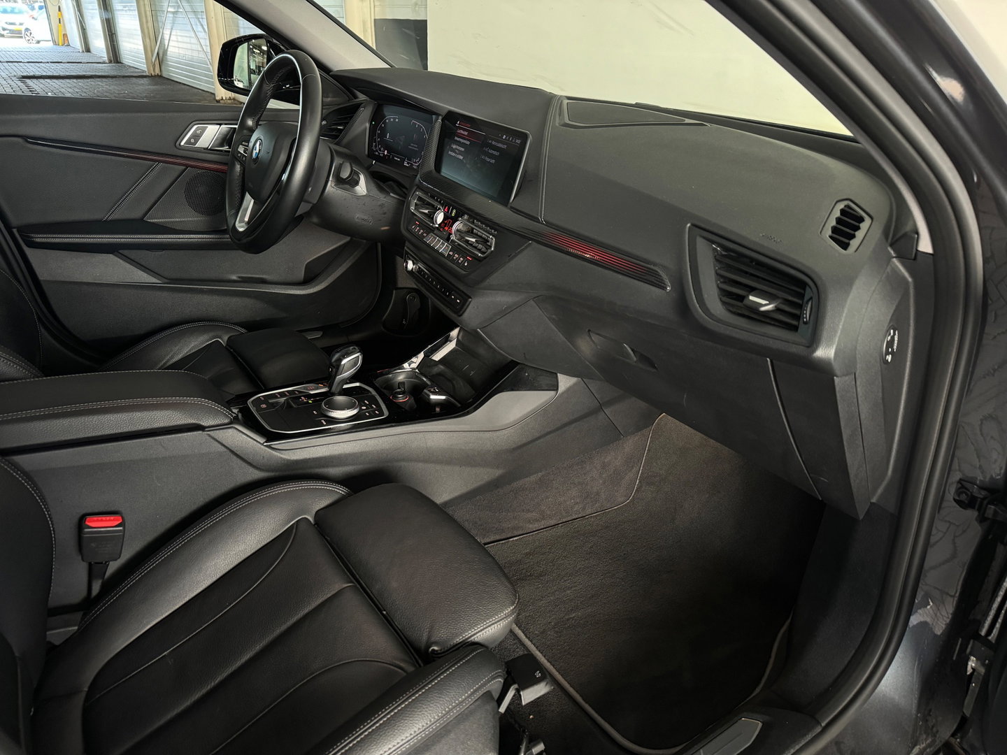 BMW 1-serie 120i High Executive Pano|Stoelverwarming|Cruise Control