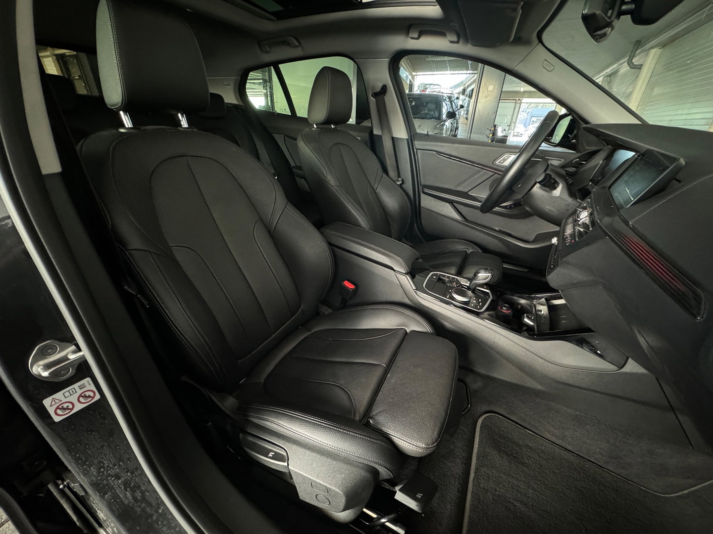 BMW 1-serie 120i High Executive Pano|Stoelverwarming|Cruise Control
