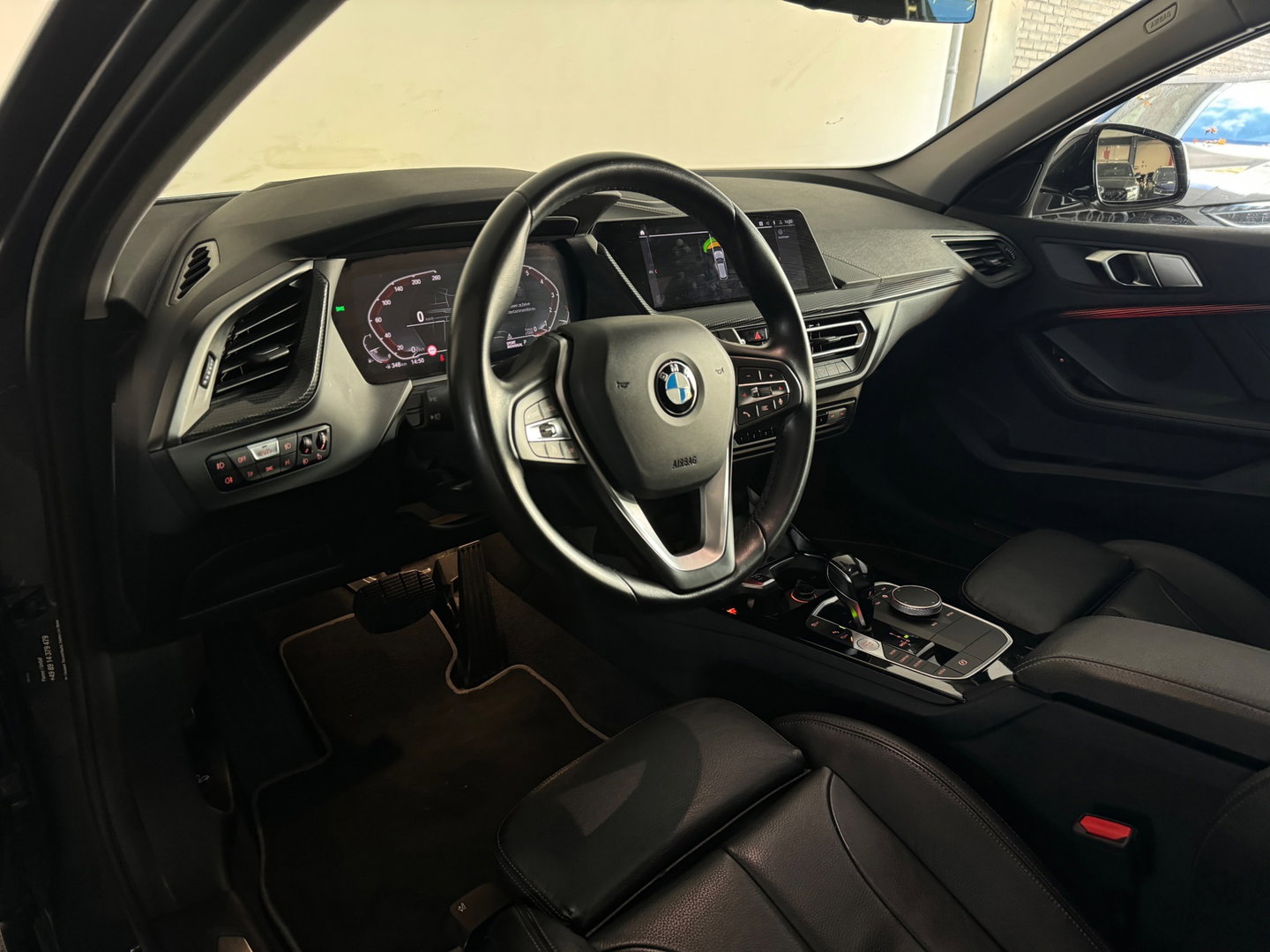 BMW 1-serie 120i High Executive Pano|Stoelverwarming|Cruise Control