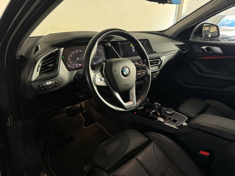 BMW 1-serie 120i High Executive Pano|Stoelverwarming|Cruise Control