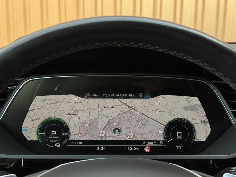 Audi Q8 e-tron 50 quattro Advanced Edition 95 kWh | Head-Up Display | Elektrische Stoelen + Geheugen | Apple Carplay | Android Auto | Luchtvering | Adaptieve Cruise Control | Navigatie | Stoelverwarming |