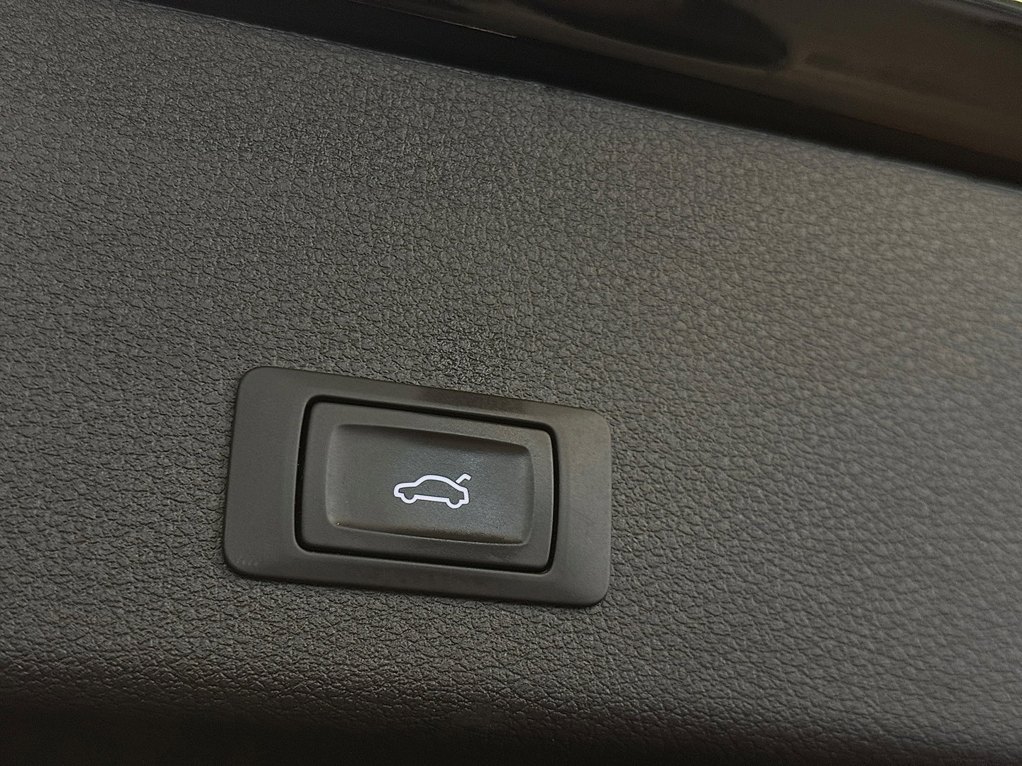 Audi Q8 e-tron 50 quattro Advanced Edition 95 kWh | Head-Up Display | Elektrische Stoelen + Geheugen | Apple Carplay | Android Auto | Luchtvering | Adaptieve Cruise Control | Navigatie | Stoelverwarming |