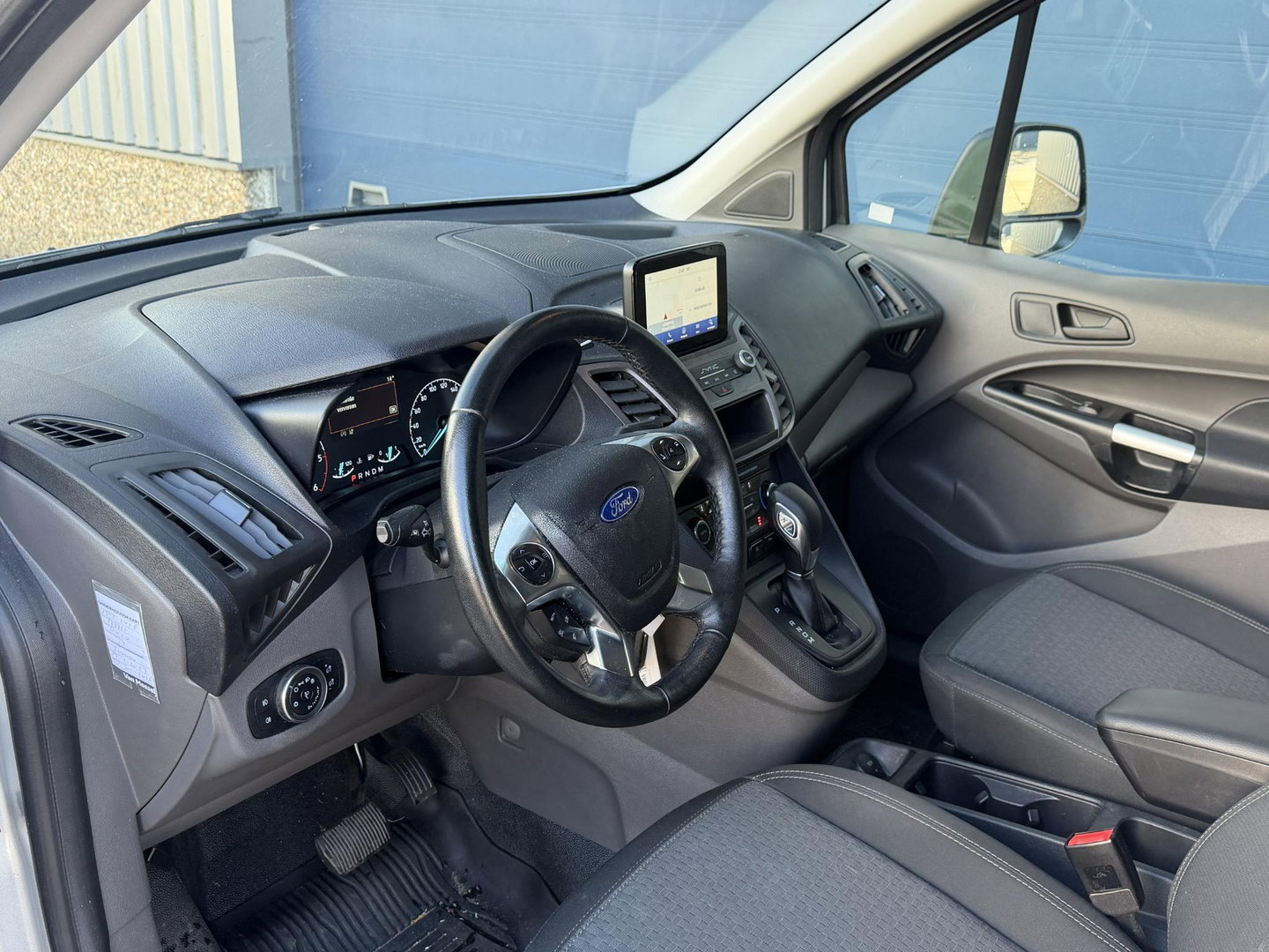 Ford Transit Connect 1.5 EcoBlue L2 Trend AIRCO / CRUISE CONTROLE / CARPLAY / STOELVERWARMING / LEES TEKST