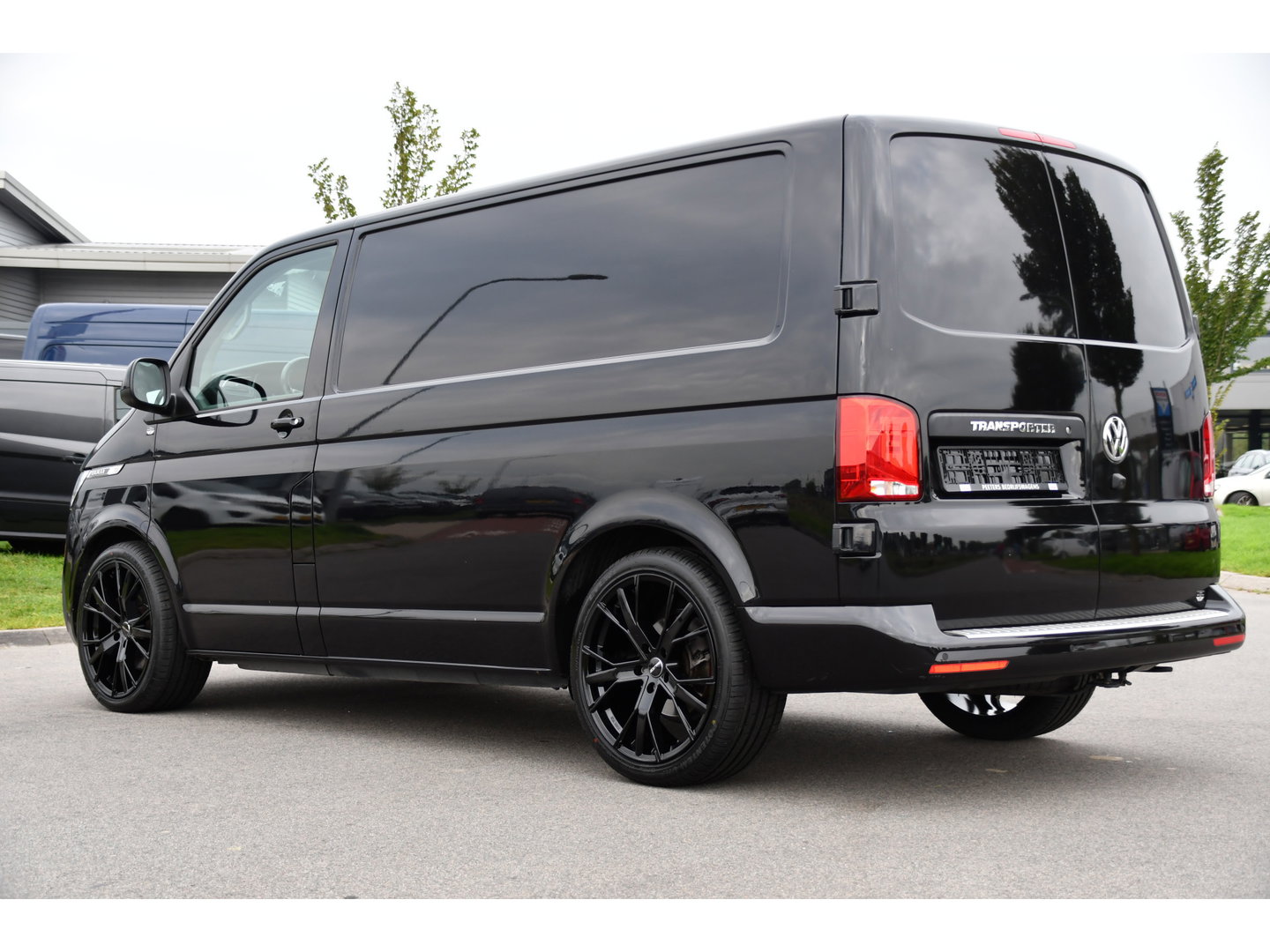 Volkswagen Transporter 2.0 TDI L1H1 30 Bulli 4Motion Virtual, Camera, Cruise, LED, 150pk, Automaat, 4x4, Carplay, Multimedia, Sensoren, Uniek!