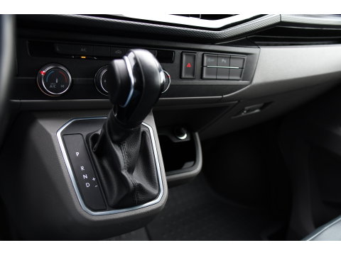 Volkswagen Transporter 2.0 TDI L1H1 30 Bulli 4Motion Virtual, Camera, Cruise, LED, 150pk, Automaat, 4x4, Carplay, Multimedia, Sensoren, Uniek!