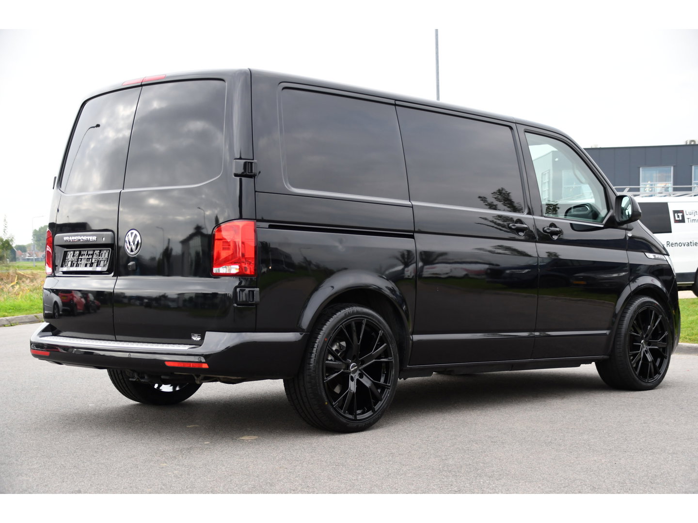 Volkswagen Transporter 2.0 TDI L1H1 30 Bulli 4Motion Virtual, Camera, Cruise, LED, 150pk, Automaat, 4x4, Carplay, Multimedia, Sensoren, Uniek!