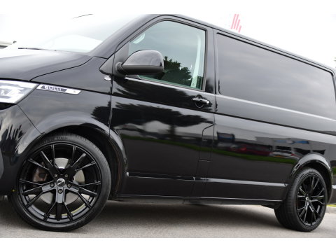 Volkswagen Transporter 2.0 TDI L1H1 30 Bulli 4Motion Virtual, Camera, Cruise, LED, 150pk, Automaat, 4x4, Carplay, Multimedia, Sensoren, Uniek!