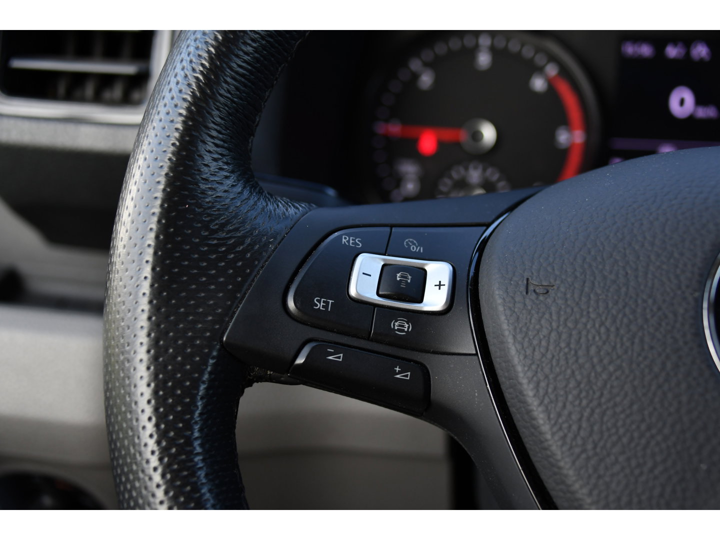 Volkswagen Crafter 35 2.0 TDI L3H2 PB Edition Adaptieve Cruise, Camera, Carplay, LED, Stoelverwarming, 177pk, Automaat, Multimedia,  Voorruit verwarming, Uniek!