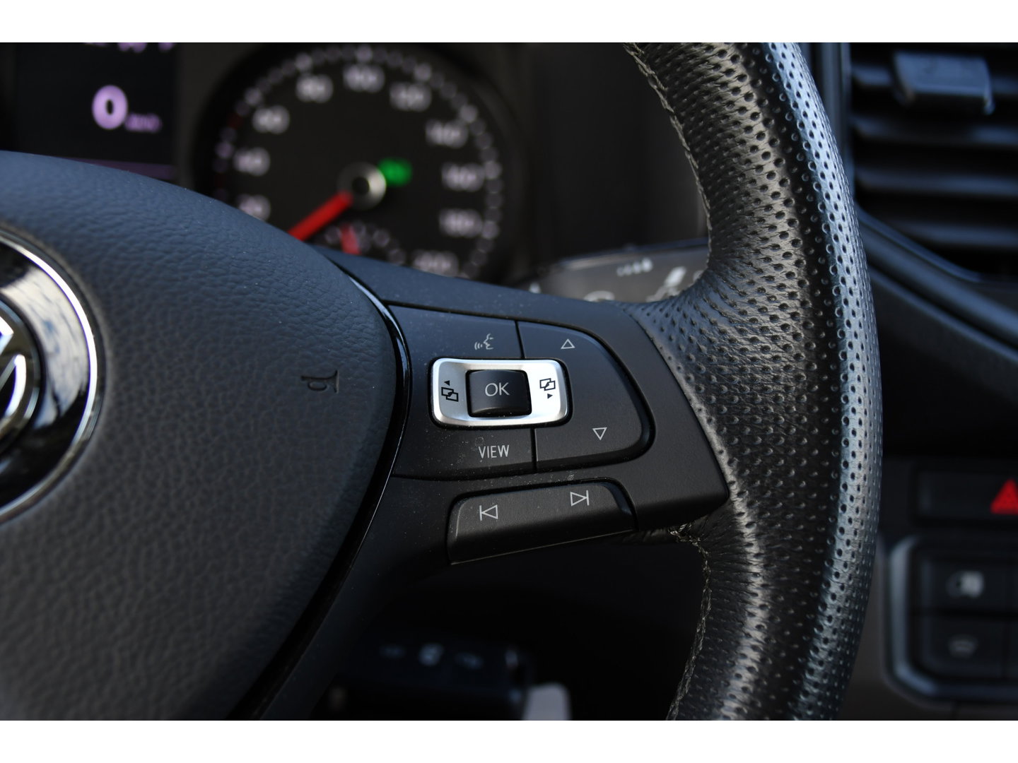 Volkswagen Crafter 35 2.0 TDI L3H2 PB Edition Adaptieve Cruise, Camera, Carplay, LED, Stoelverwarming, 177pk, Automaat, Multimedia,  Voorruit verwarming, Uniek!