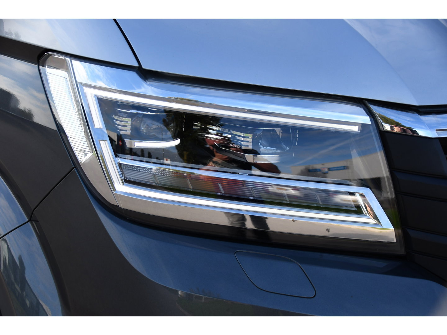 Volkswagen Crafter 35 2.0 TDI L3H2 PB Edition Adaptieve Cruise, Camera, Carplay, LED, Stoelverwarming, 177pk, Automaat, Multimedia,  Voorruit verwarming, Uniek!