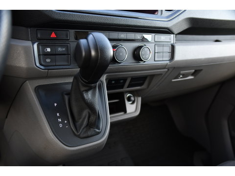 Volkswagen Crafter 35 2.0 TDI L3H2 PB Edition Adaptieve Cruise, Camera, Carplay, LED, Stoelverwarming, 177pk, Automaat, Multimedia,  Voorruit verwarming, Uniek!