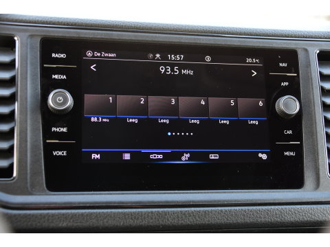 Volkswagen Crafter 35 2.0 TDI L3H2 PB Edition Adaptieve Cruise, Camera, Carplay, LED, Stoelverwarming, 177pk, Automaat, Multimedia,  Voorruit verwarming, Uniek!
