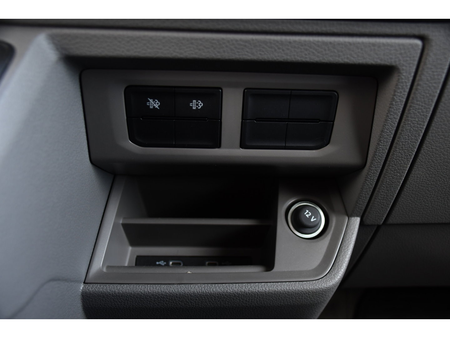 Volkswagen Crafter 35 2.0 TDI L3H2 PB Edition Adaptieve Cruise, Camera, Carplay, LED, Stoelverwarming, 177pk, Automaat, Multimedia,  Voorruit verwarming, Uniek!