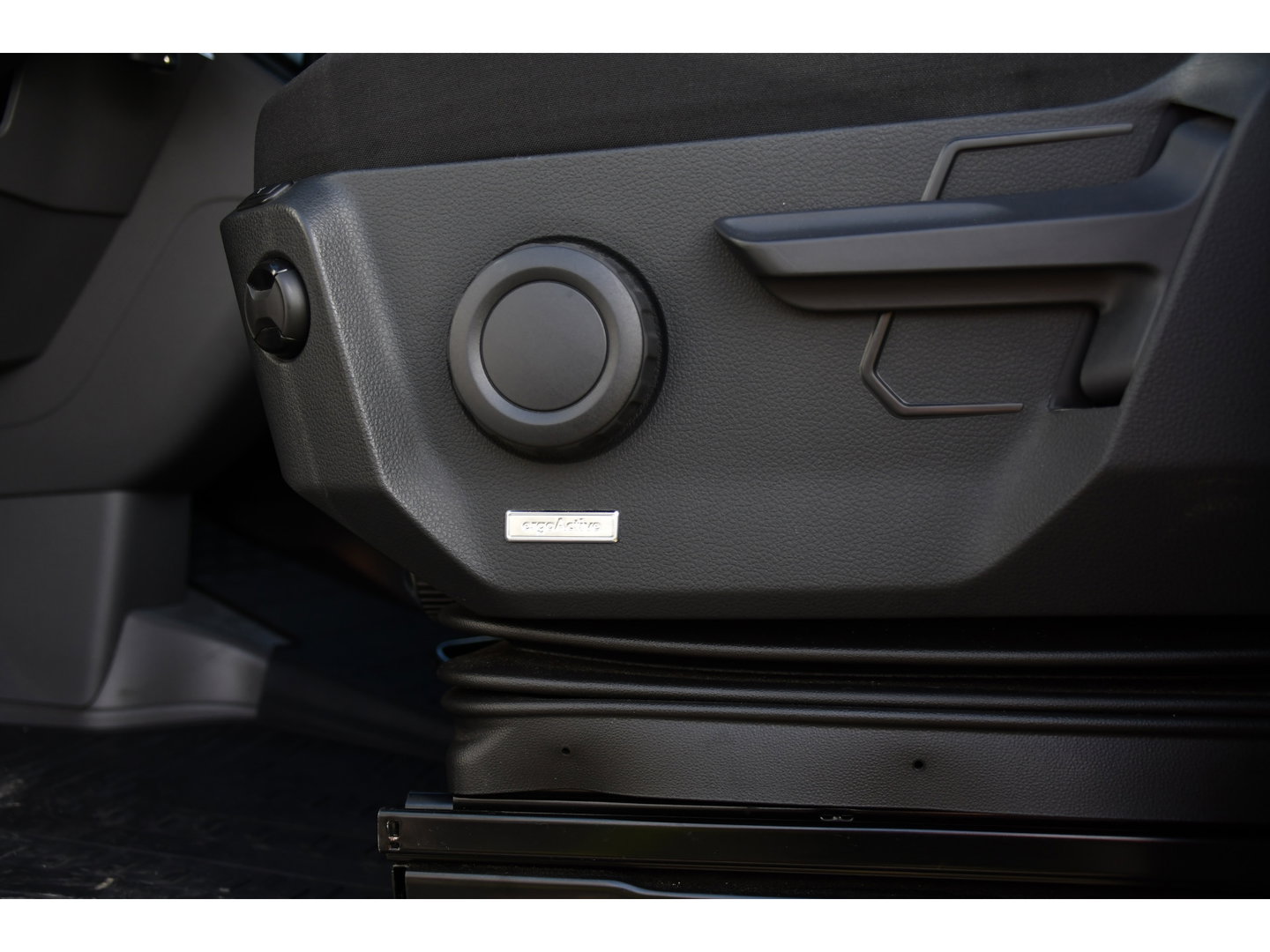 Volkswagen Crafter 35 2.0 TDI L3H2 PB Edition Adaptieve Cruise, Camera, Carplay, LED, Stoelverwarming, 177pk, Automaat, Multimedia,  Voorruit verwarming, Uniek!