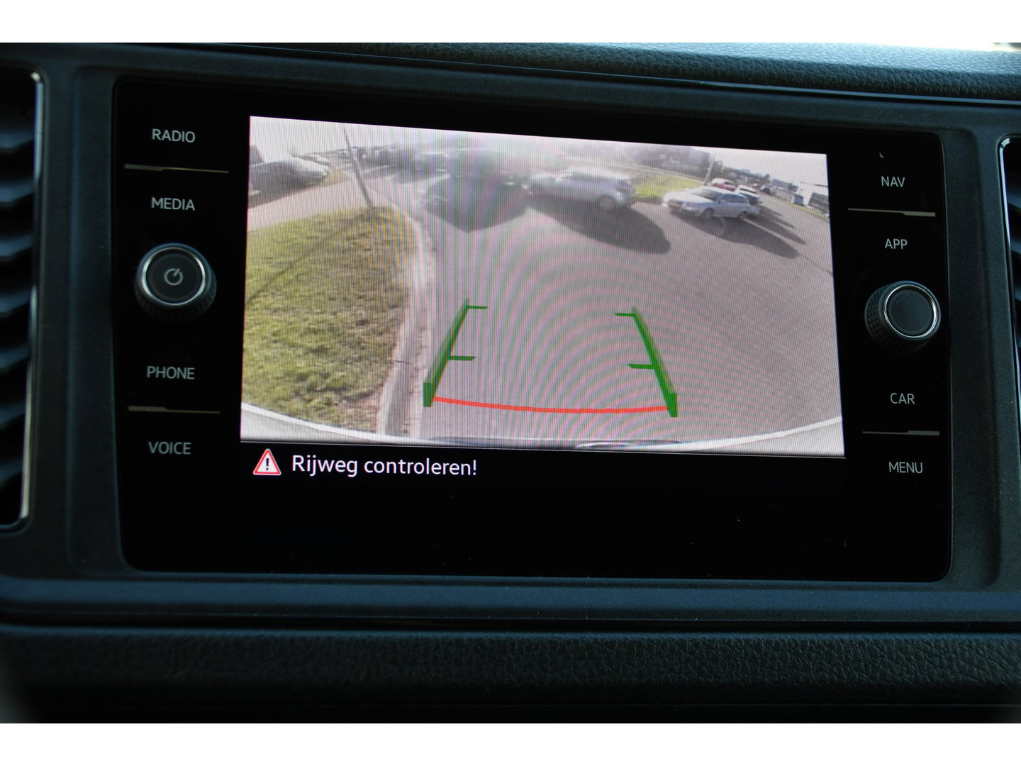 Volkswagen Crafter 35 2.0 TDI L3H2 PB Edition Adaptieve Cruise, Camera, Carplay, LED, Stoelverwarming, 177pk, Automaat, Multimedia,  Voorruit verwarming, Uniek!
