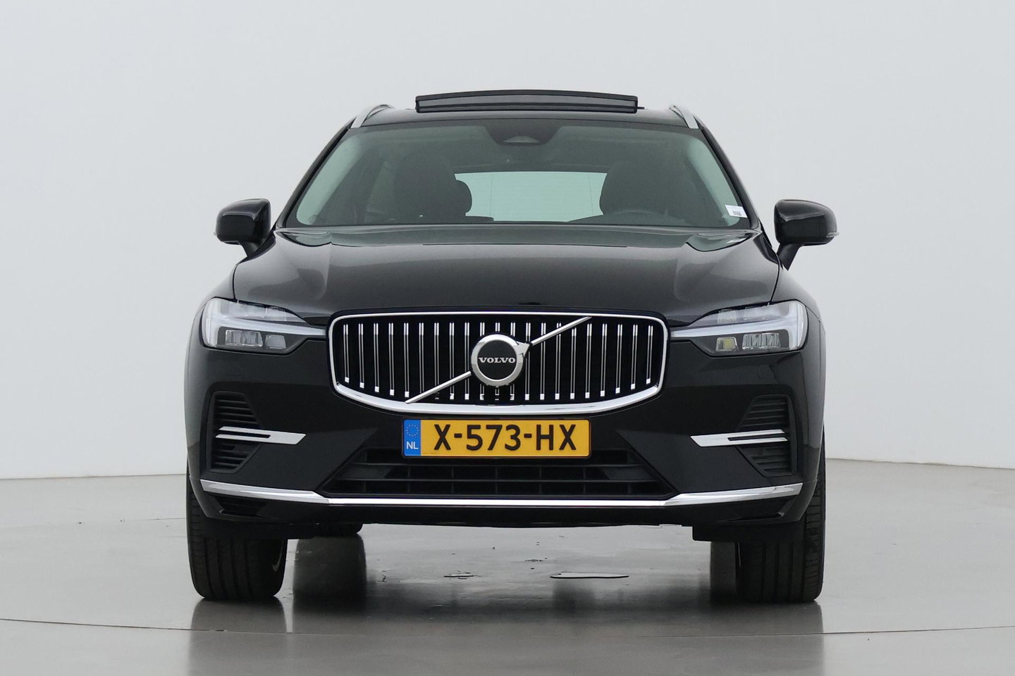 Volvo XC60 T8 Plus Bright | Harman/Kardon | Panoramadak | Camera | Stoel+Stuurverwarming | BLIS | ACC | 20 Inch