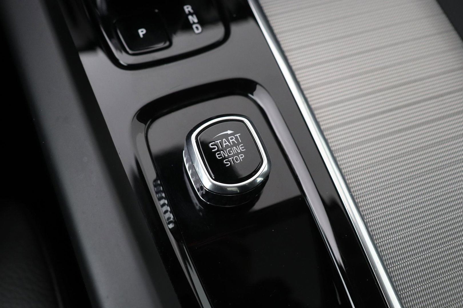 Volvo XC60 T8 Plus Bright | Harman/Kardon | Panoramadak | Camera | Stoel+Stuurverwarming | BLIS | ACC | 20 Inch