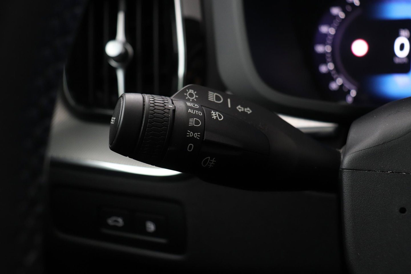 Volvo XC60 T8 Plus Bright | Harman/Kardon | Panoramadak | Camera | Stoel+Stuurverwarming | BLIS | ACC | 20 Inch