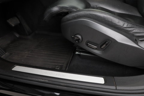Volvo XC60 T8 Plus Bright | Harman/Kardon | Panoramadak | Camera | Stoel+Stuurverwarming | BLIS | ACC | 20 Inch