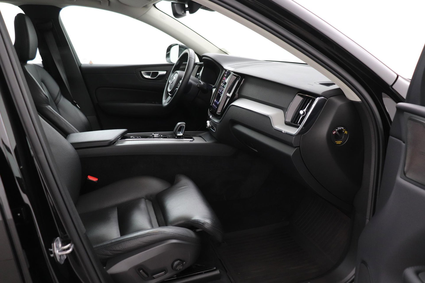 Volvo XC60 T8 Plus Bright | Harman/Kardon | Panoramadak | Camera | Stoel+Stuurverwarming | BLIS | ACC | 20 Inch