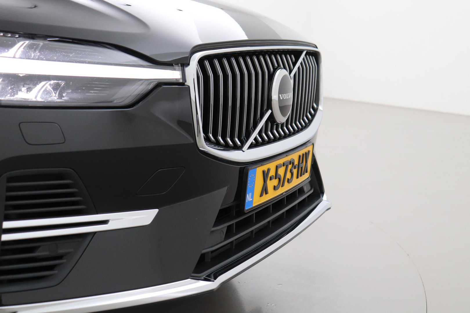 Volvo XC60 T8 Plus Bright | Harman/Kardon | Panoramadak | Camera | Stoel+Stuurverwarming | BLIS | ACC | 20 Inch