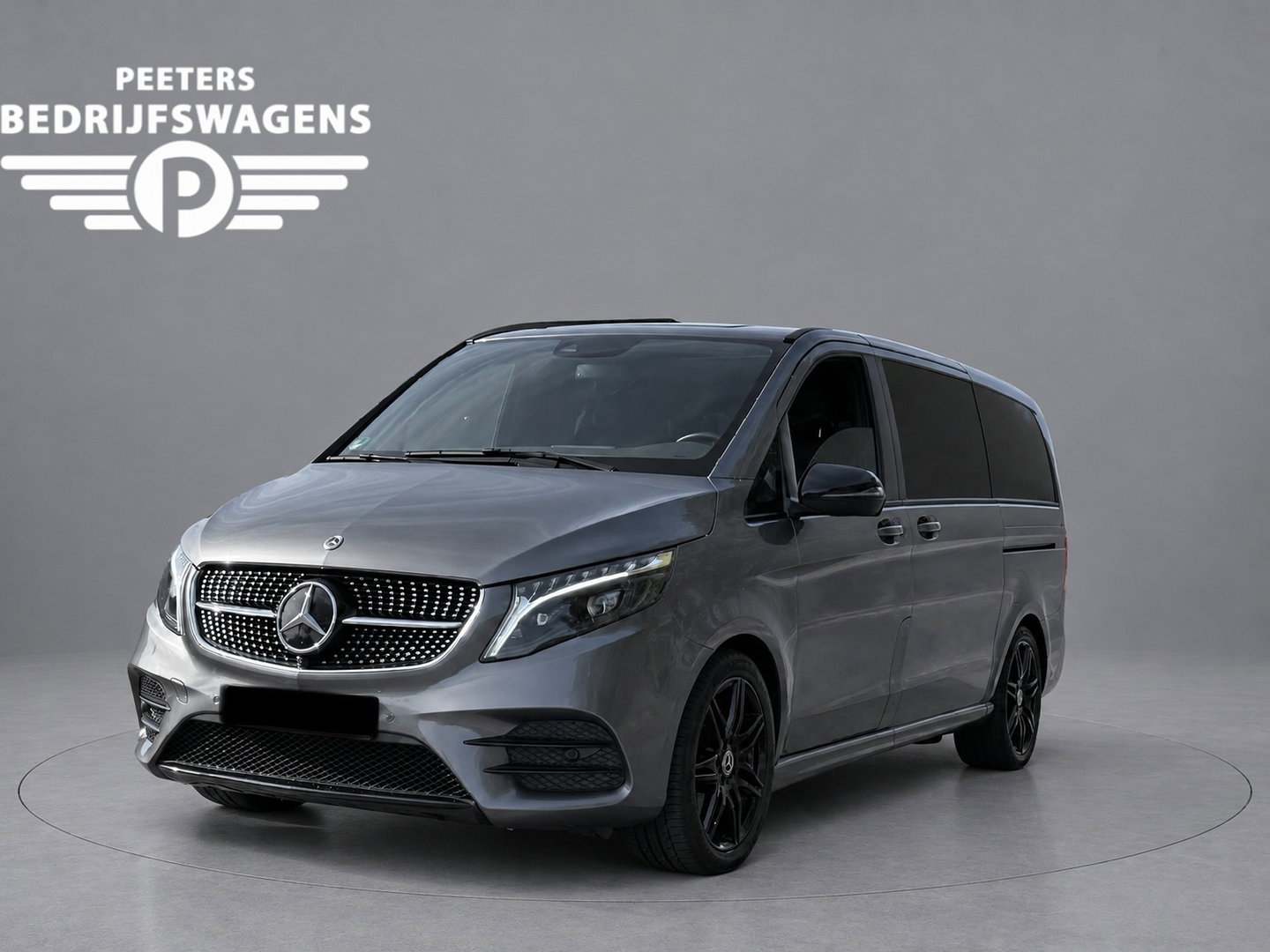 Mercedes-Benz V-Klasse 300d L2 AMG Edition 360 Camera, Cruise, Carplay, Stoelverkoeling, Burmester, Stoelverwarming, Trekhaak, 240pk, Automaat, Leder, Uniek!