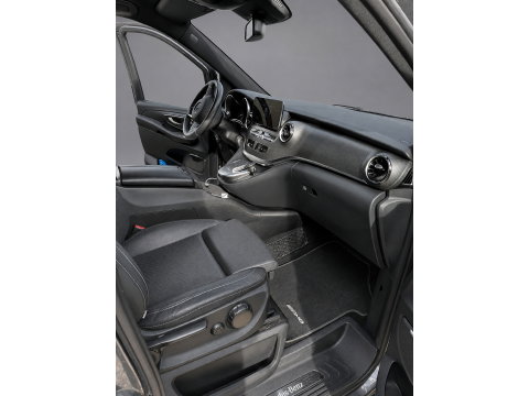Mercedes-Benz V-Klasse 300d L2 AMG Edition 360 Camera, Cruise, Carplay, Stoelverkoeling, Burmester, Stoelverwarming, Trekhaak, 240pk, Automaat, Leder, Uniek!