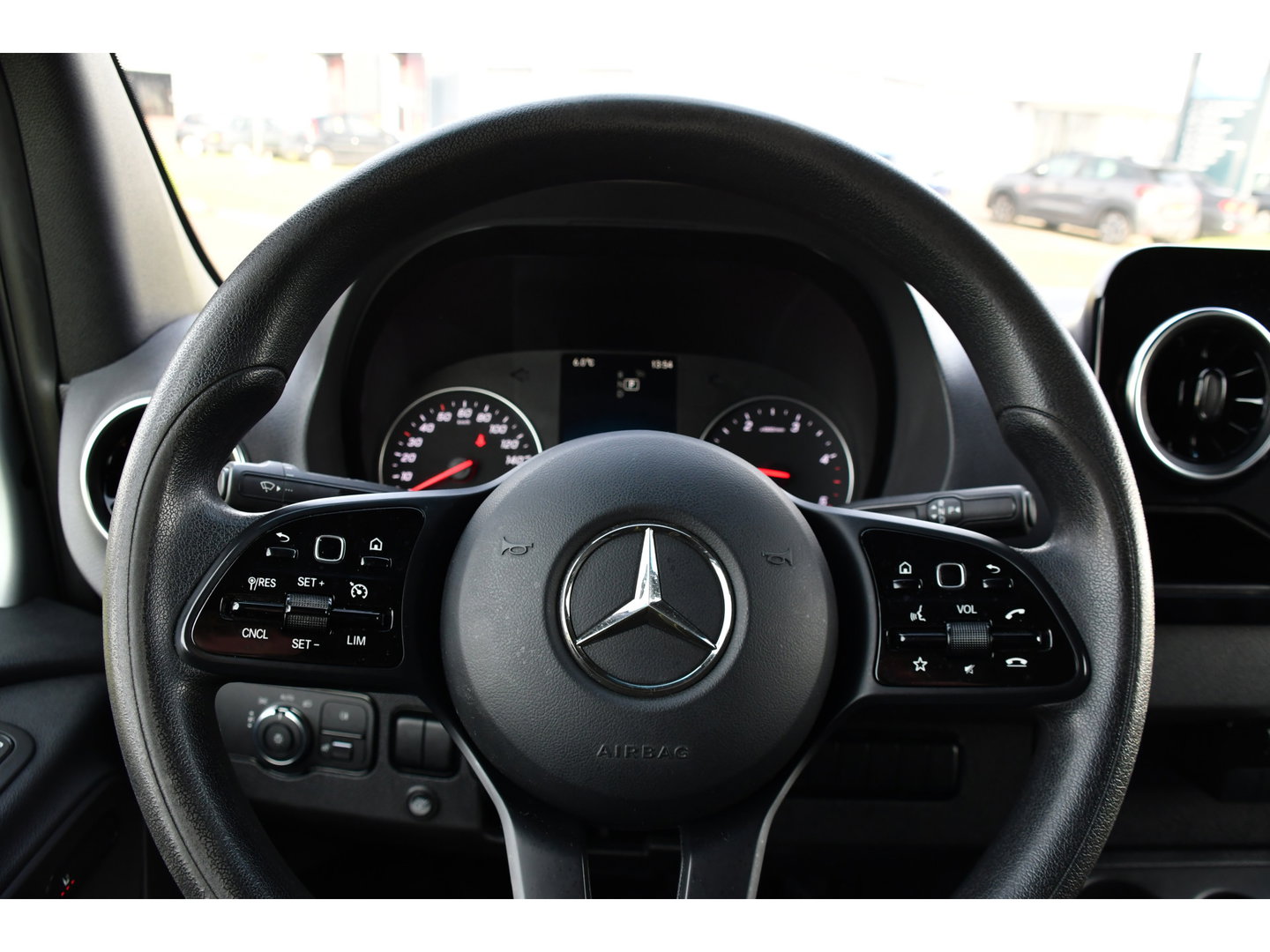 Mercedes-Benz Sprinter 316 2.2 CDI L2H2 PB Edition Full Options! 360 Camera, Cruise, LED, Carplay, 10,5'' Mbux, Stoelverwarming, NAVI, Automaat, Uniek!