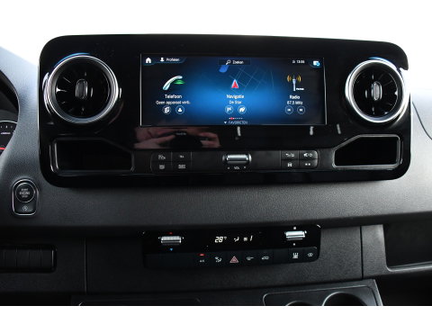 Mercedes-Benz Sprinter 316 2.2 CDI L2H2 PB Edition Full Options! 360 Camera, Cruise, LED, Carplay, 10,5'' Mbux, Stoelverwarming, NAVI, Automaat, Uniek!