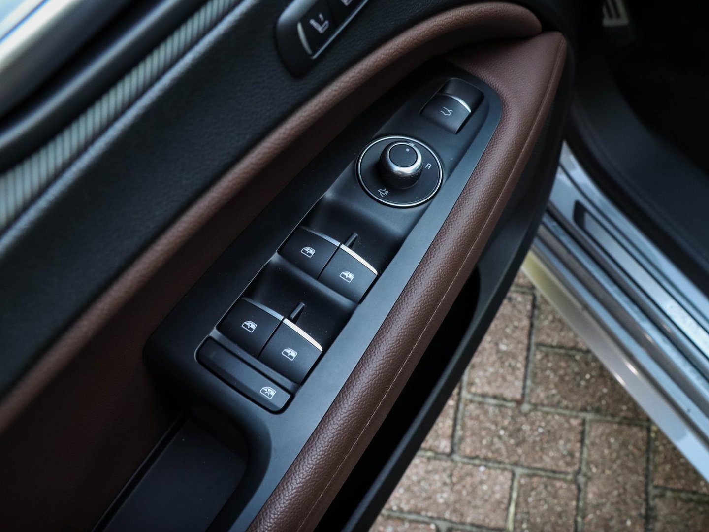 Alfa Romeo Stelvio 2.0 T AWD Veloce 280pk Sportstoelen Trekhaak Memory Dealeronderhouden