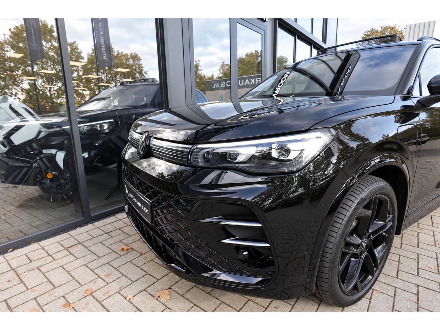 Volkswagen Tiguan 1.5 eHybrid R-Line PANO H&K MASSAGE KEYLESS VOL