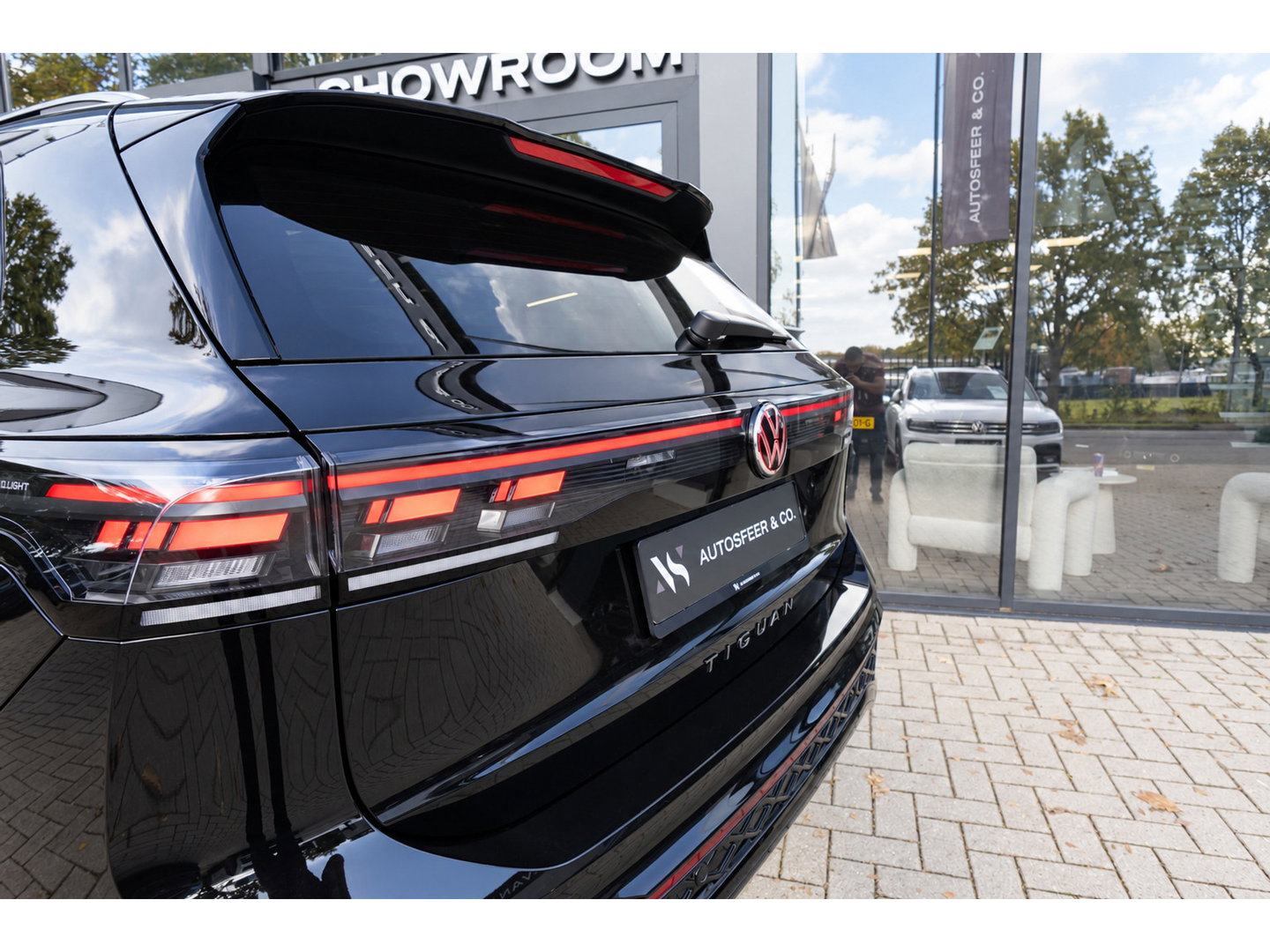 Volkswagen Tiguan 1.5 eHybrid R-Line PANO H&K MASSAGE KEYLESS VOL