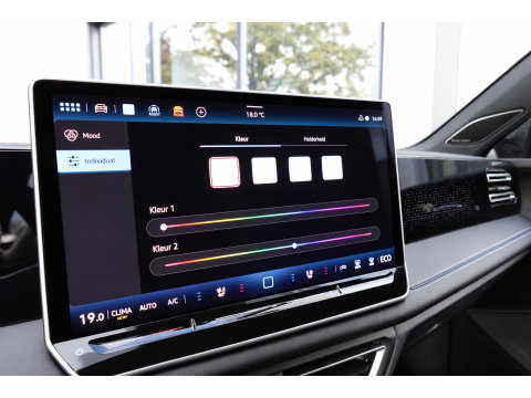 Volkswagen Tiguan 1.5 eHybrid R-Line PANO H&K MASSAGE KEYLESS VOL