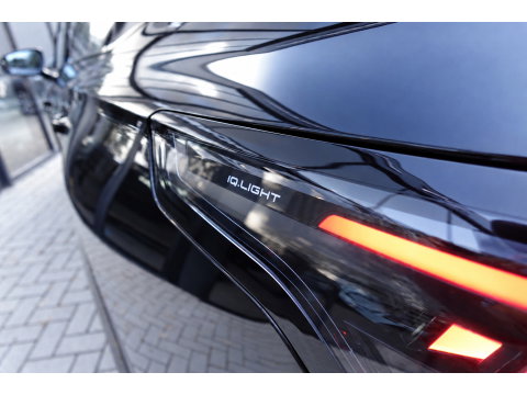Volkswagen Tiguan 1.5 eHybrid R-Line PANO H&K MASSAGE KEYLESS VOL