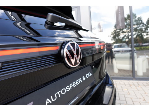 Volkswagen Tiguan 1.5 eHybrid R-Line PANO H&K MASSAGE KEYLESS VOL