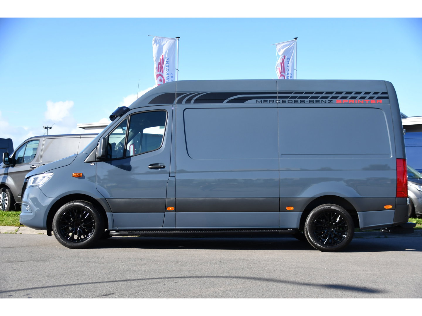 Mercedes-Benz Sprinter 315 1.9 CDI RWD L2H2 PB Edition FACELIFT! Camera, Adaptieve Cruise, LED, 150pk, Automaat, 10,5'' Mbux, Sensoren, 3 Jaar Garantie, Uniek!
