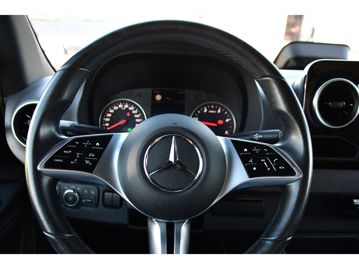 Mercedes-Benz Sprinter 315 1.9 CDI RWD L2H2 PB Edition FACELIFT! Camera, Adaptieve Cruise, LED, 150pk, Automaat, 10,5'' Mbux, Sensoren, 3 Jaar Garantie, Uniek!